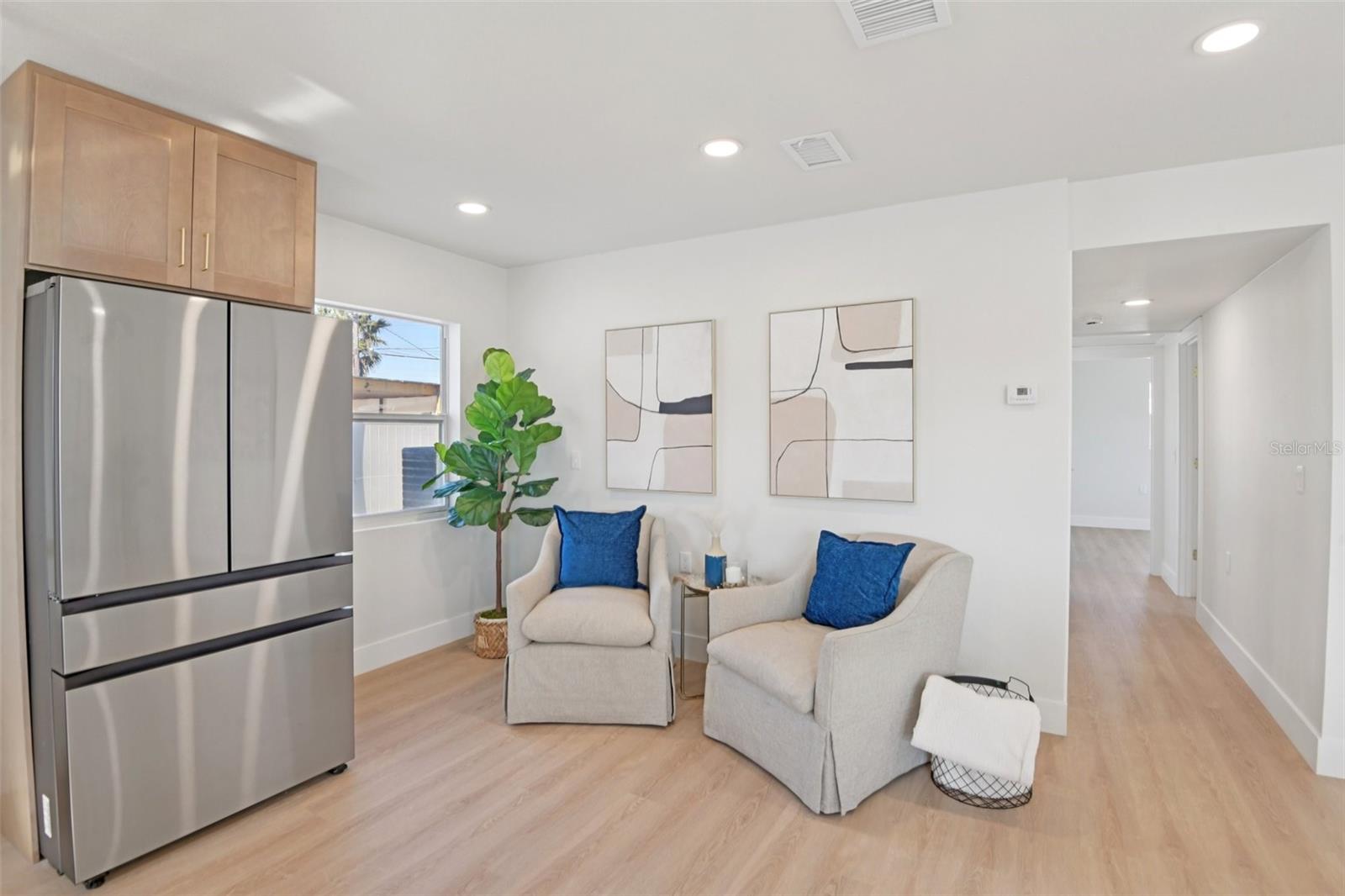 Image 17 of 33 For 16006 Redington Drive