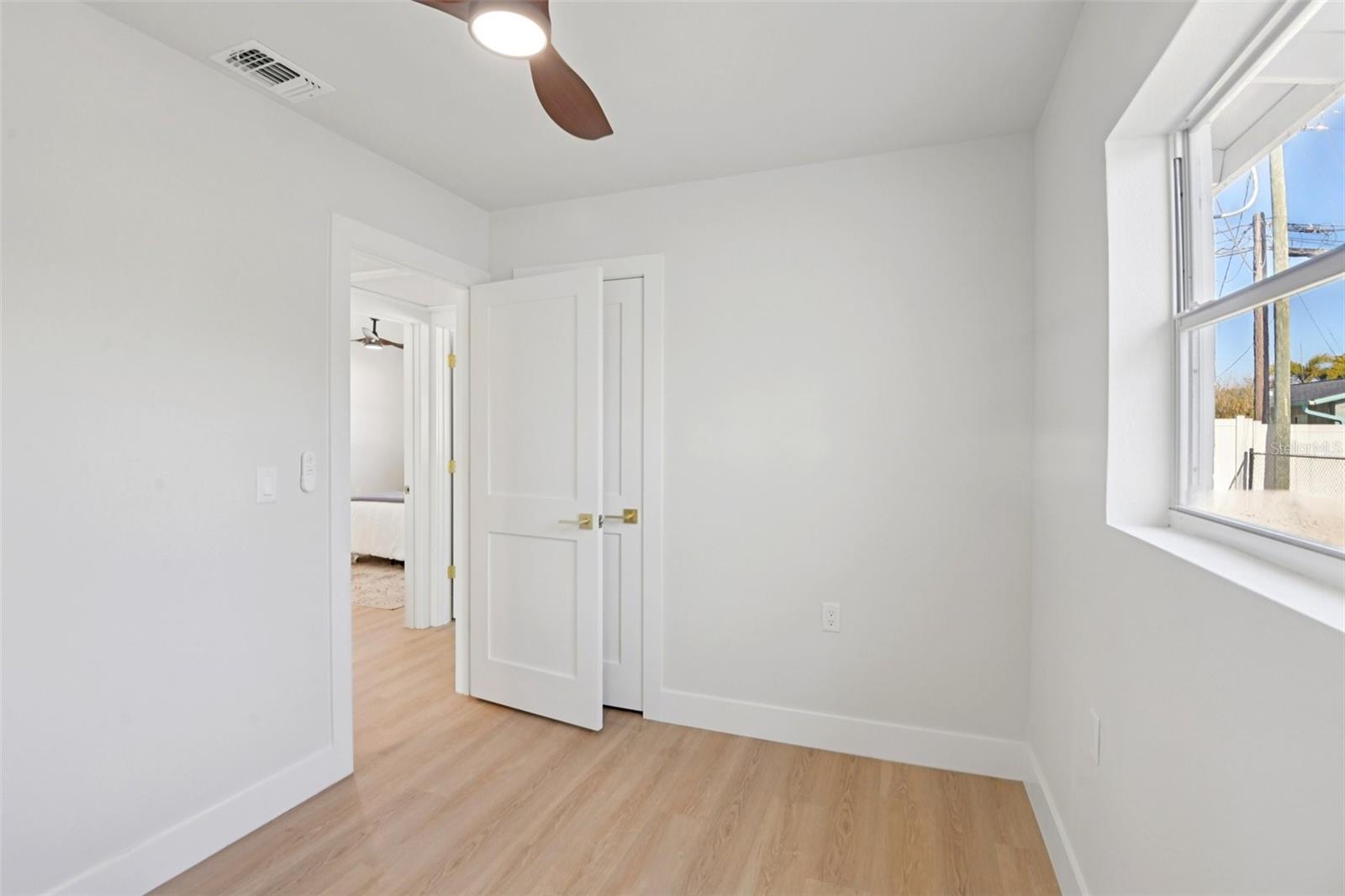 Image 18 of 33 For 16006 Redington Drive