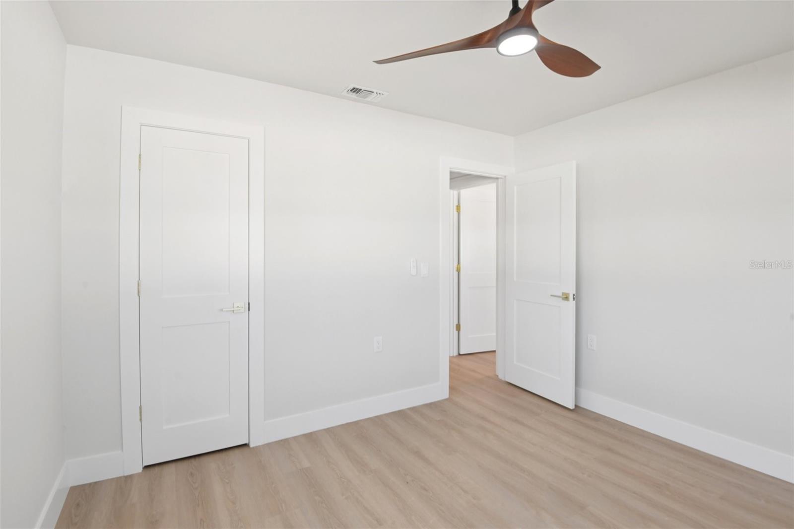 Image 22 of 33 For 16006 Redington Drive