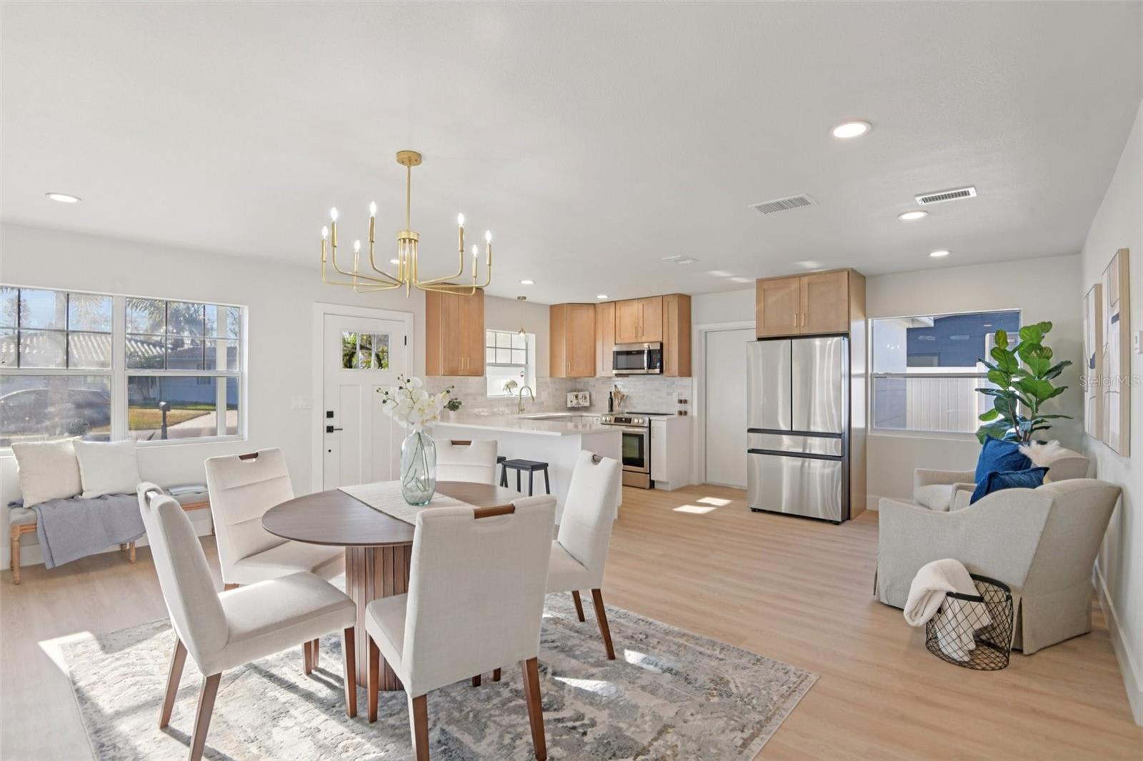 Image 9 of 33 For 16006 Redington Drive