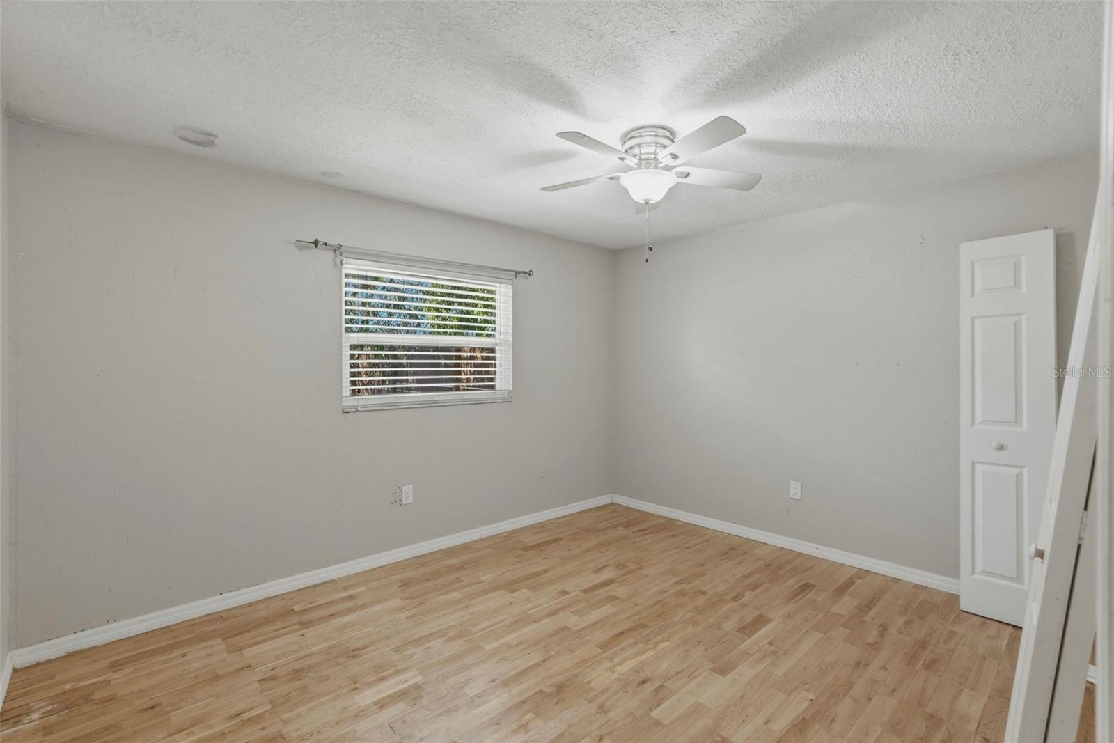 Image 19 of 27 For 5760 71st Street N