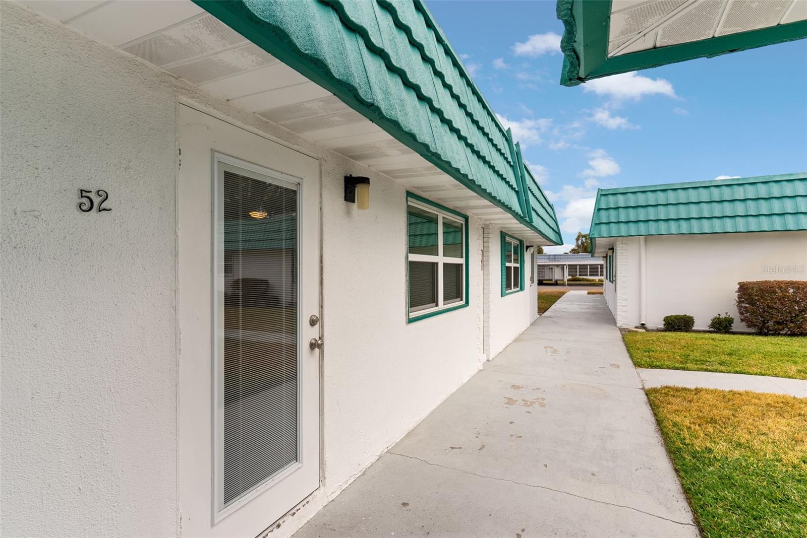 Image 3 of 29 For 205 Kings Boulevard 52