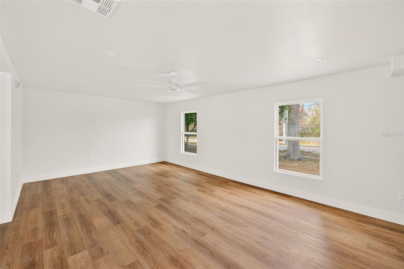 Image 15 of 47 For 2171 Beecher Road