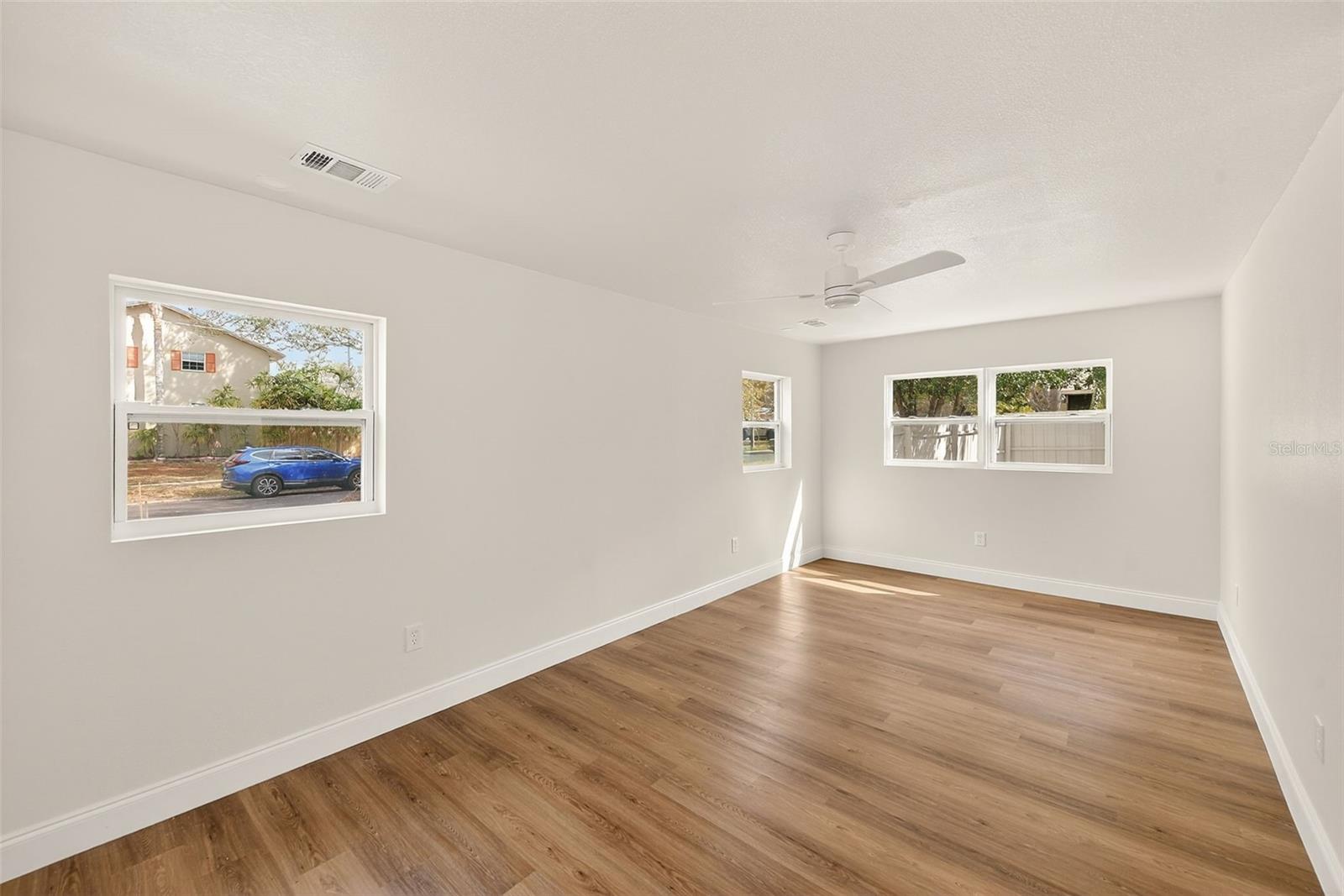 Image 18 of 47 For 2171 Beecher Road