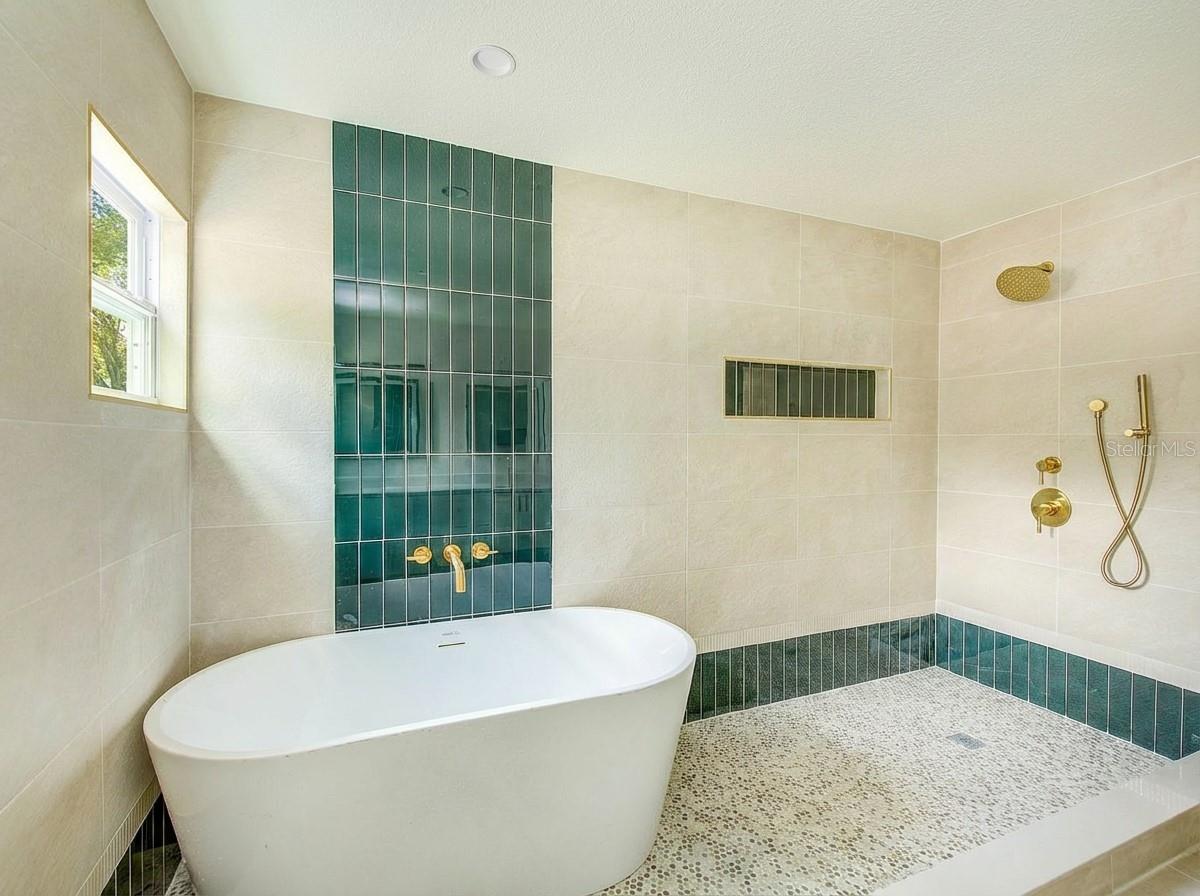 Image 20 of 47 For 2171 Beecher Road