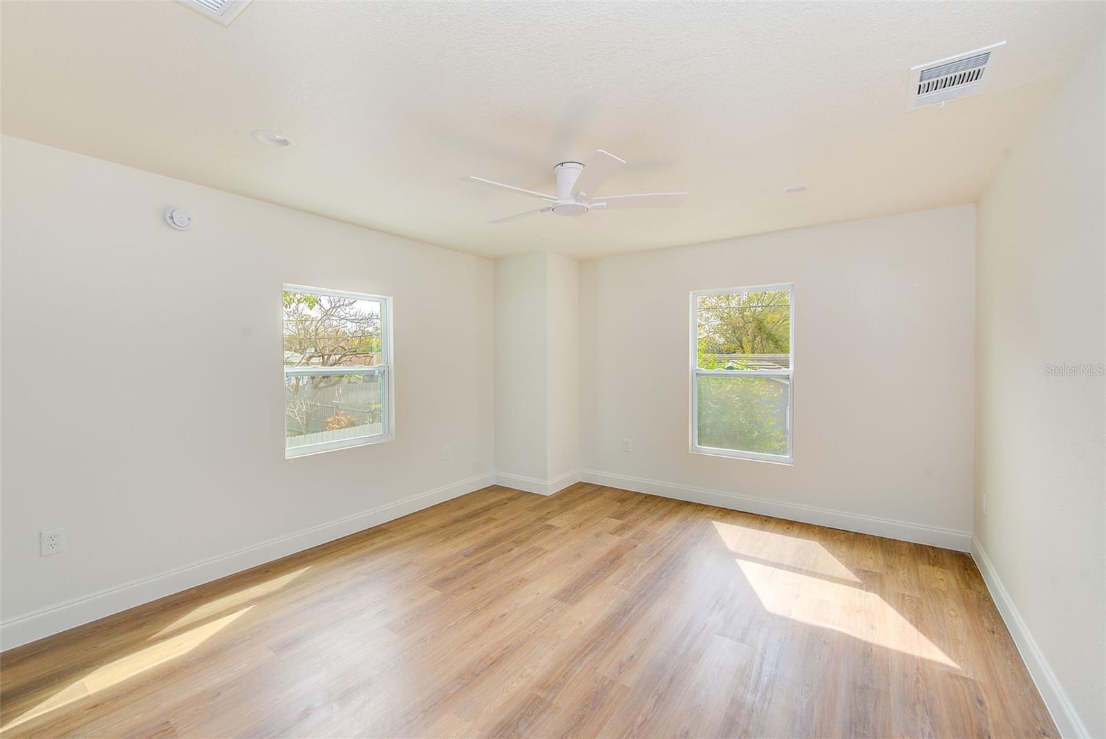 Image 34 of 47 For 2171 Beecher Road