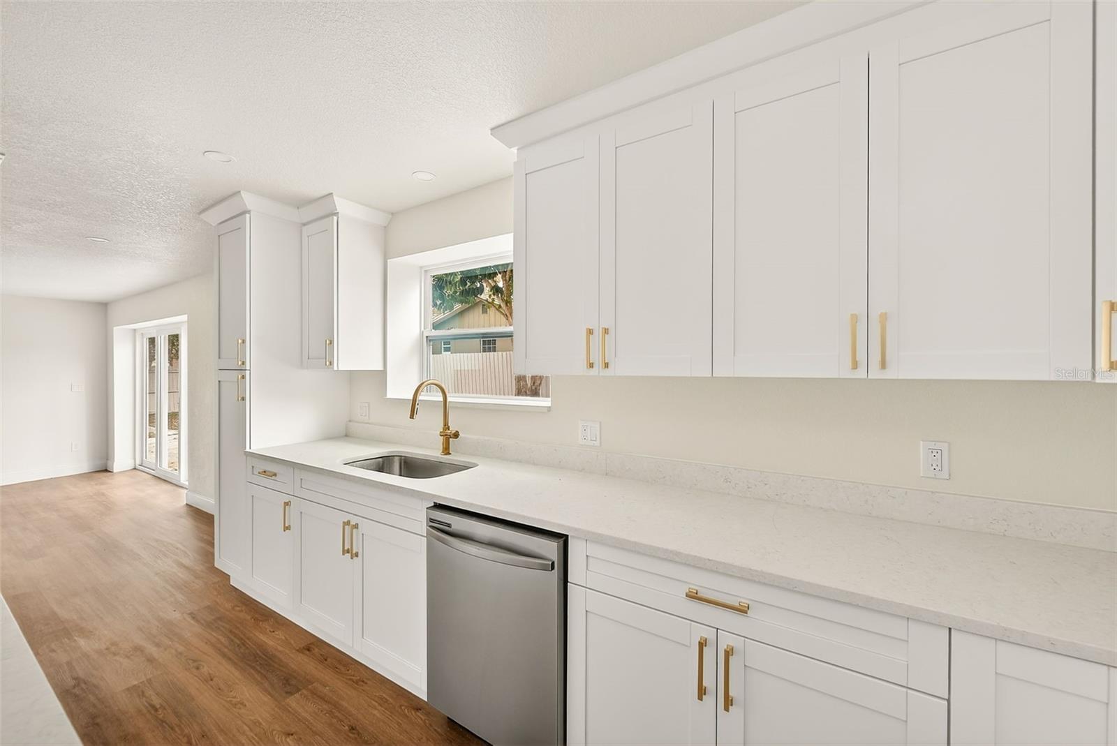 Image 8 of 47 For 2171 Beecher Road