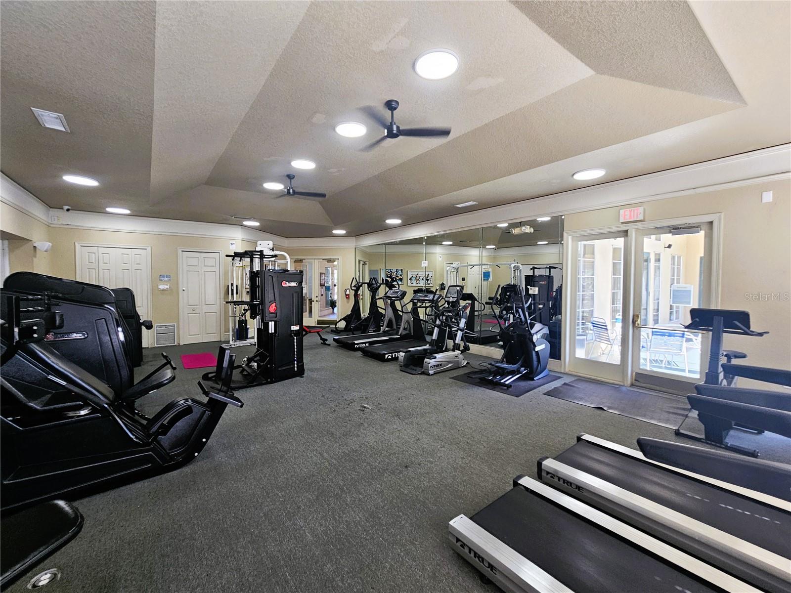 Image 21 of 25 For 17112 Carrington Park Drive 935