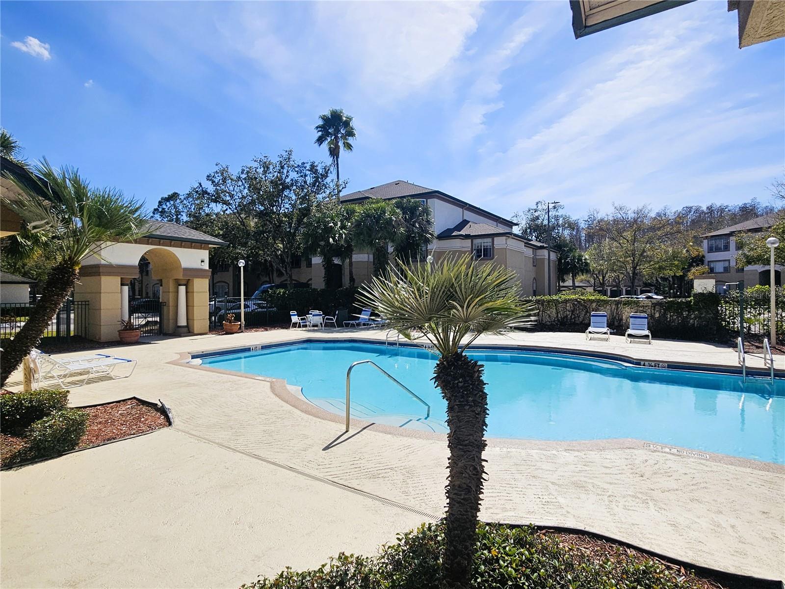 Image 23 of 25 For 17112 Carrington Park Drive 935