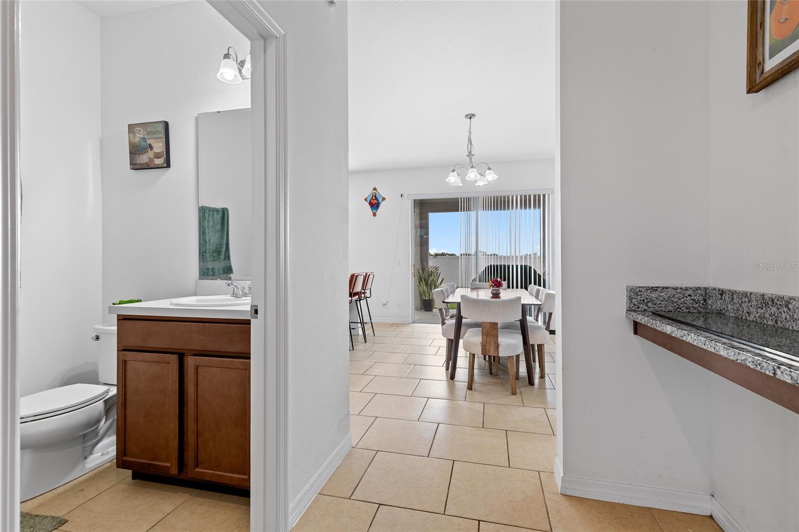 Image 10 of 37 For 5640 Camilla Street