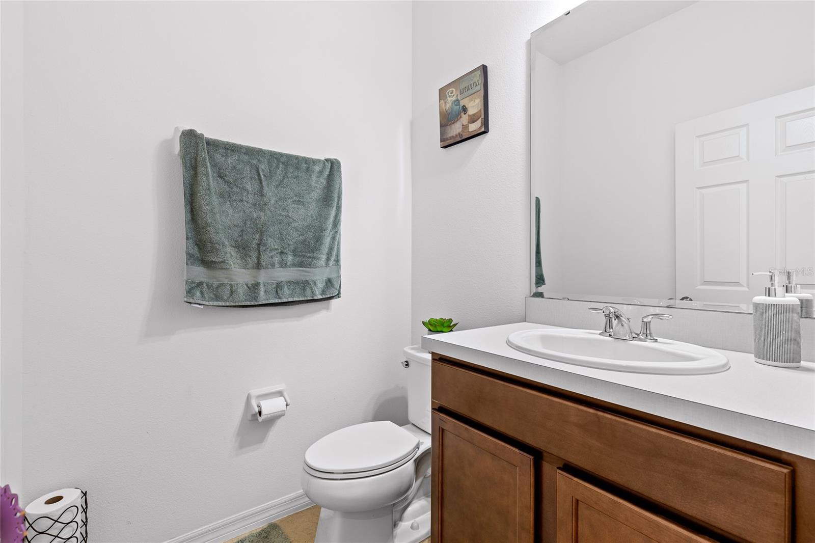 Image 11 of 37 For 5640 Camilla Street