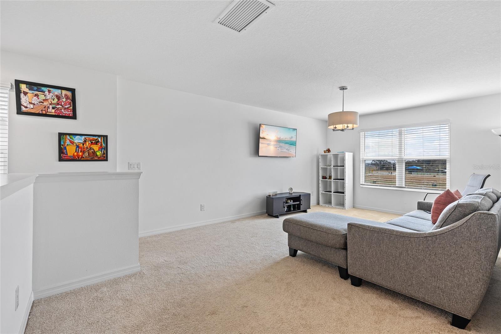 Image 17 of 37 For 5640 Camilla Street