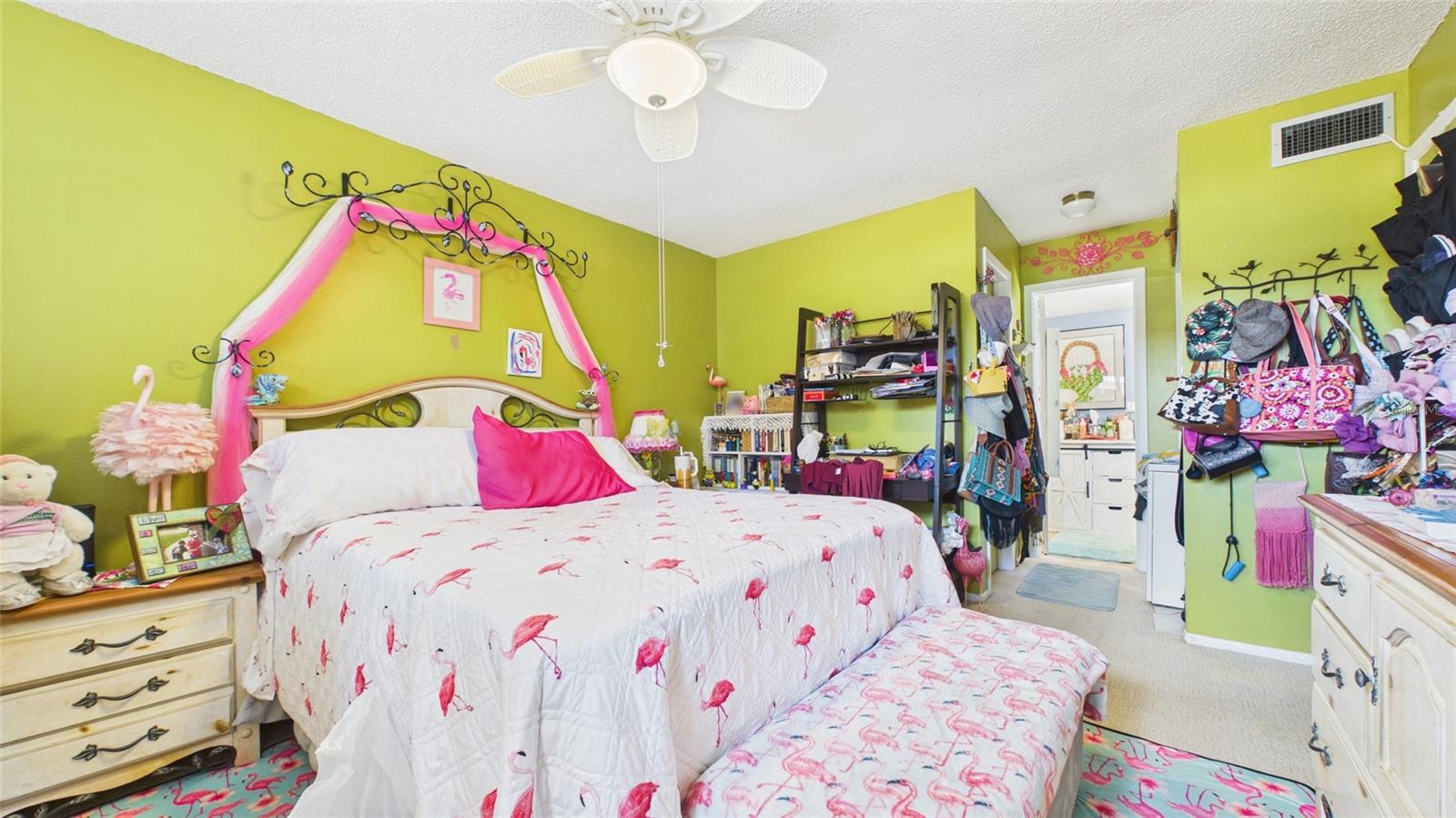 Listing photo id 12 for 11117 Pembridge Court 2