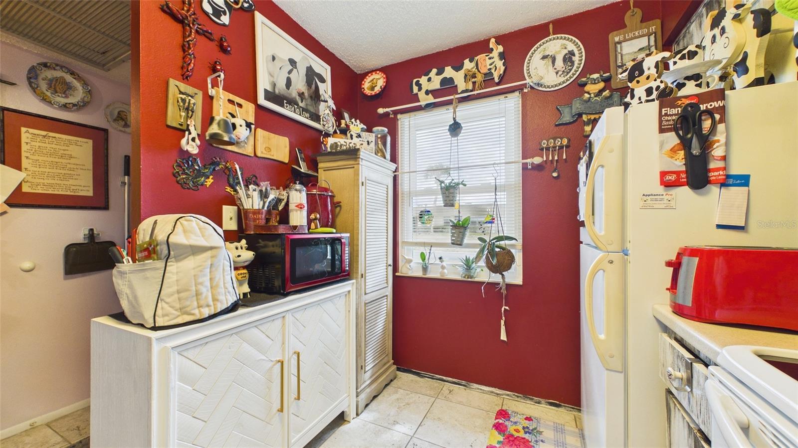 Listing photo id 5 for 11117 Pembridge Court 2