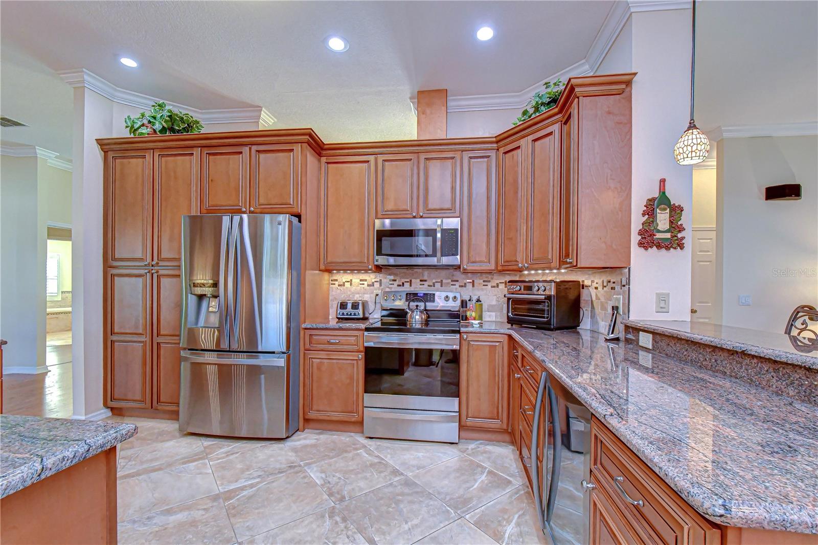 Listing photo id 9 for 3901 Northridge Drive