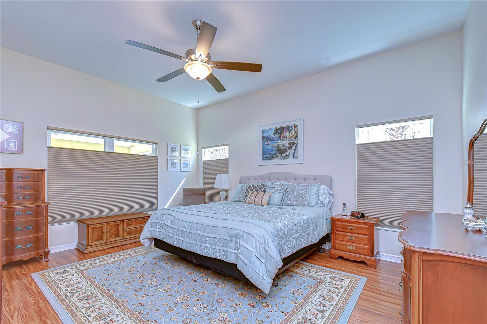 Listing photo id 16 for 3901 Northridge Drive