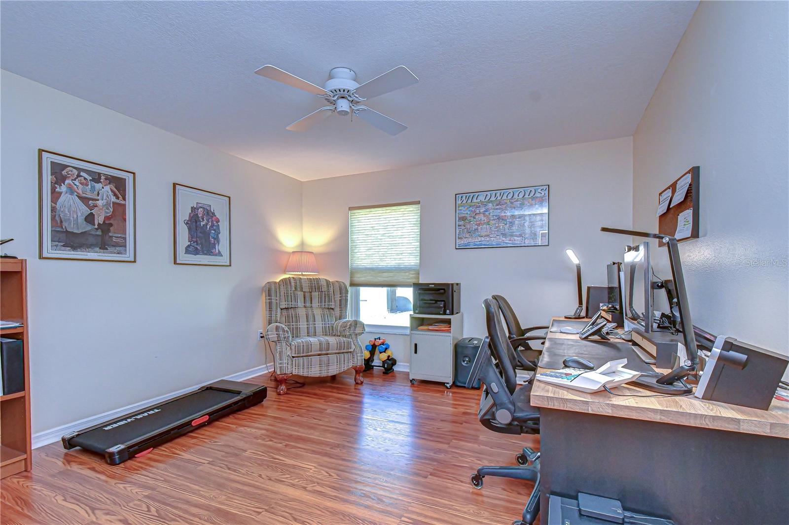 Listing photo id 23 for 3901 Northridge Drive