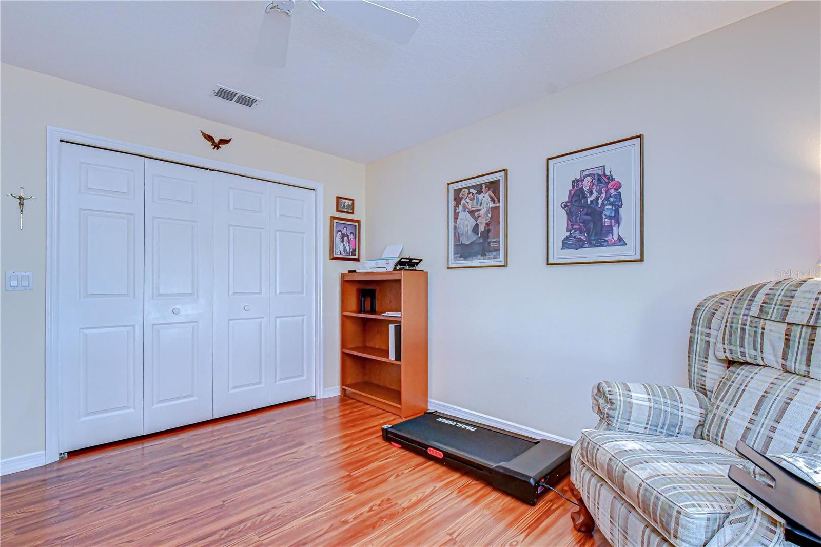 Listing photo id 24 for 3901 Northridge Drive