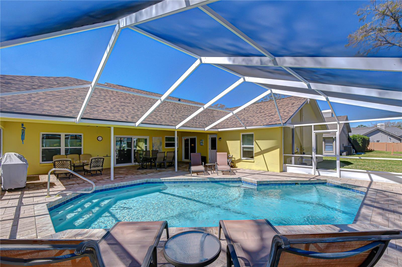 Listing photo id 27 for 3901 Northridge Drive