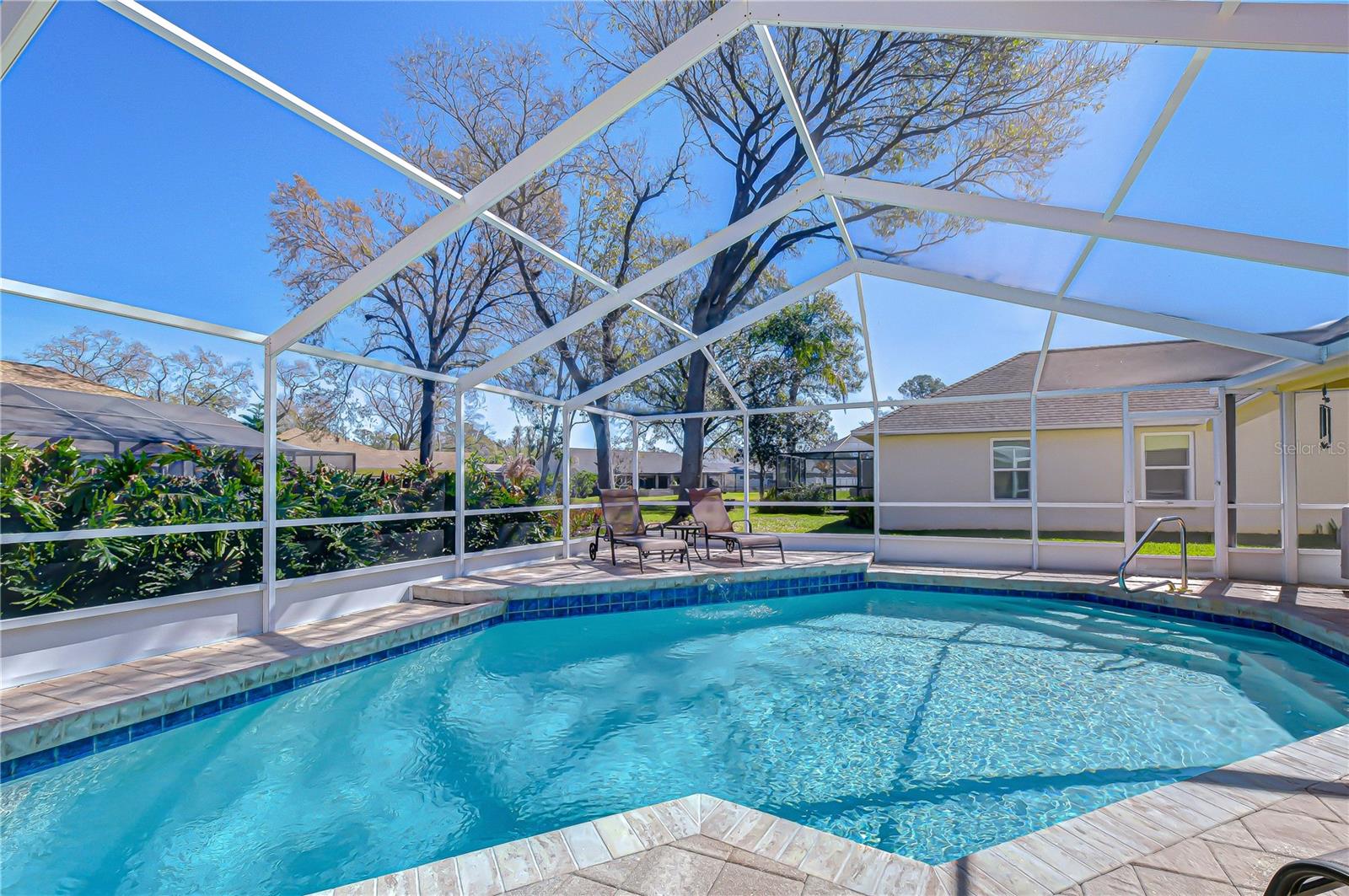 Listing photo id 30 for 3901 Northridge Drive