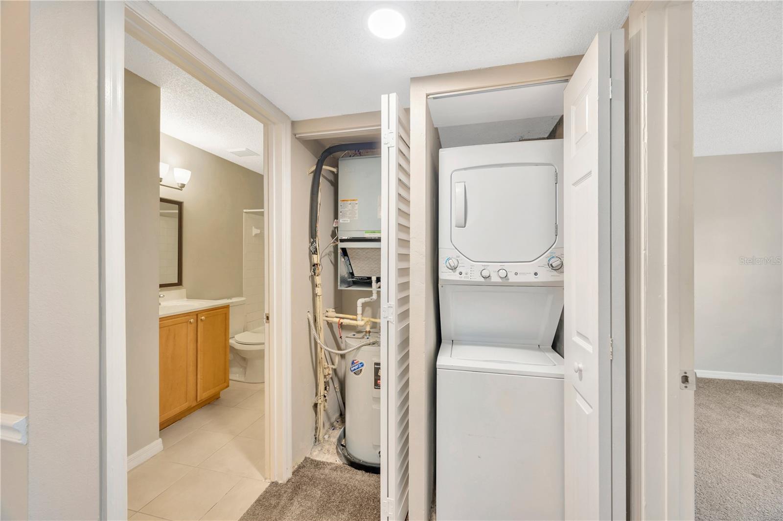 Image 12 of 38 For 308 Lake Parsons Green 102