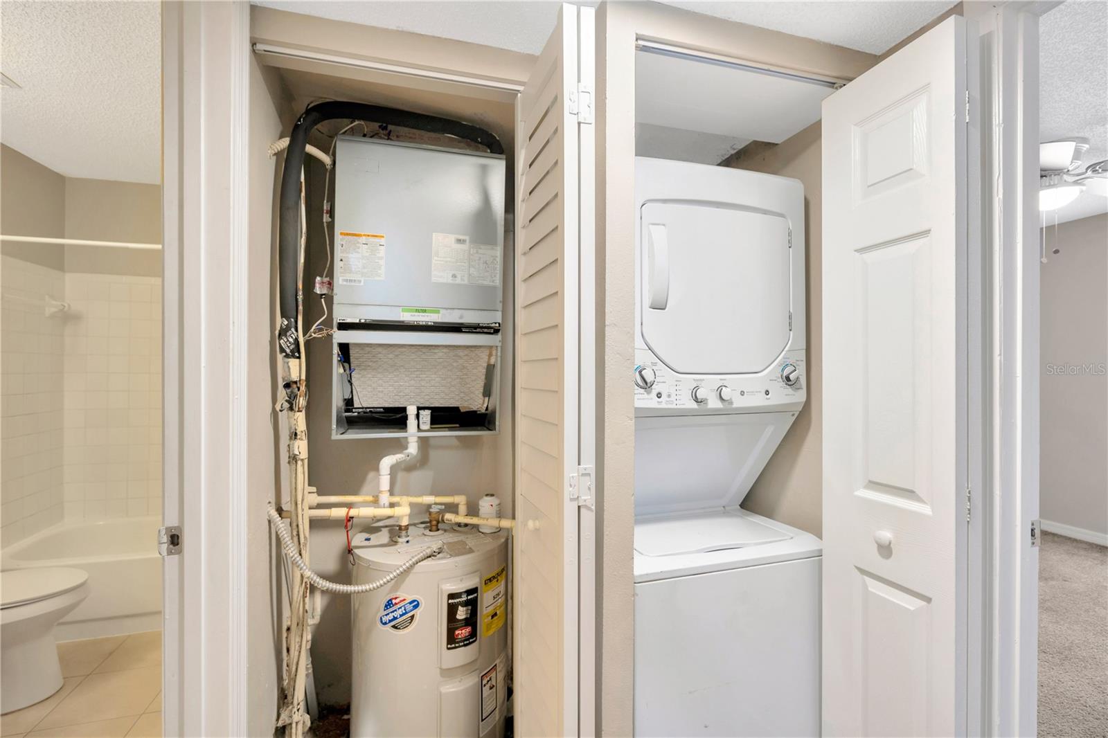 Image 13 of 38 For 308 Lake Parsons Green 102