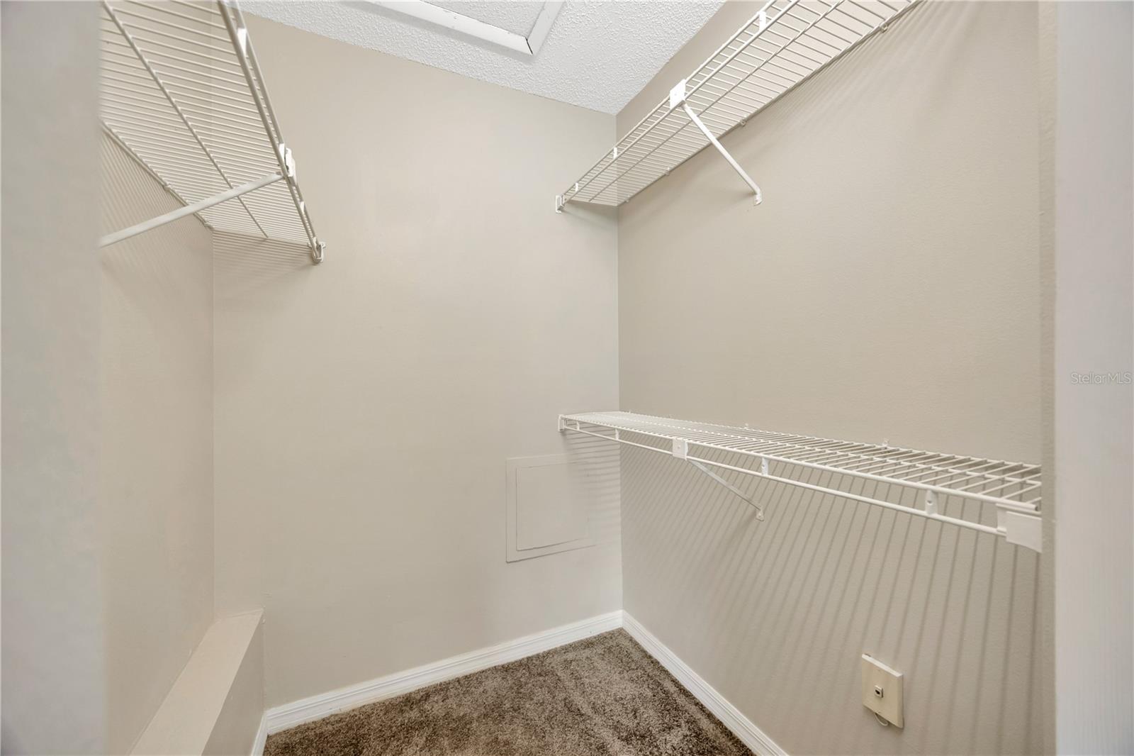 Image 22 of 38 For 308 Lake Parsons Green 102