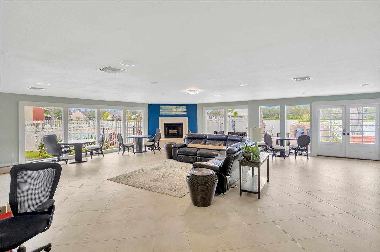 Image 31 of 38 For 308 Lake Parsons Green 102