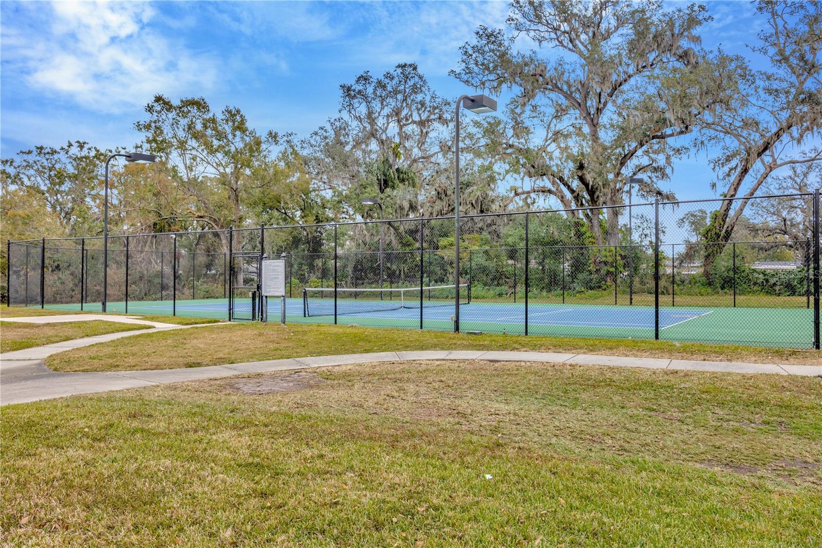 Image 35 of 38 For 308 Lake Parsons Green 102