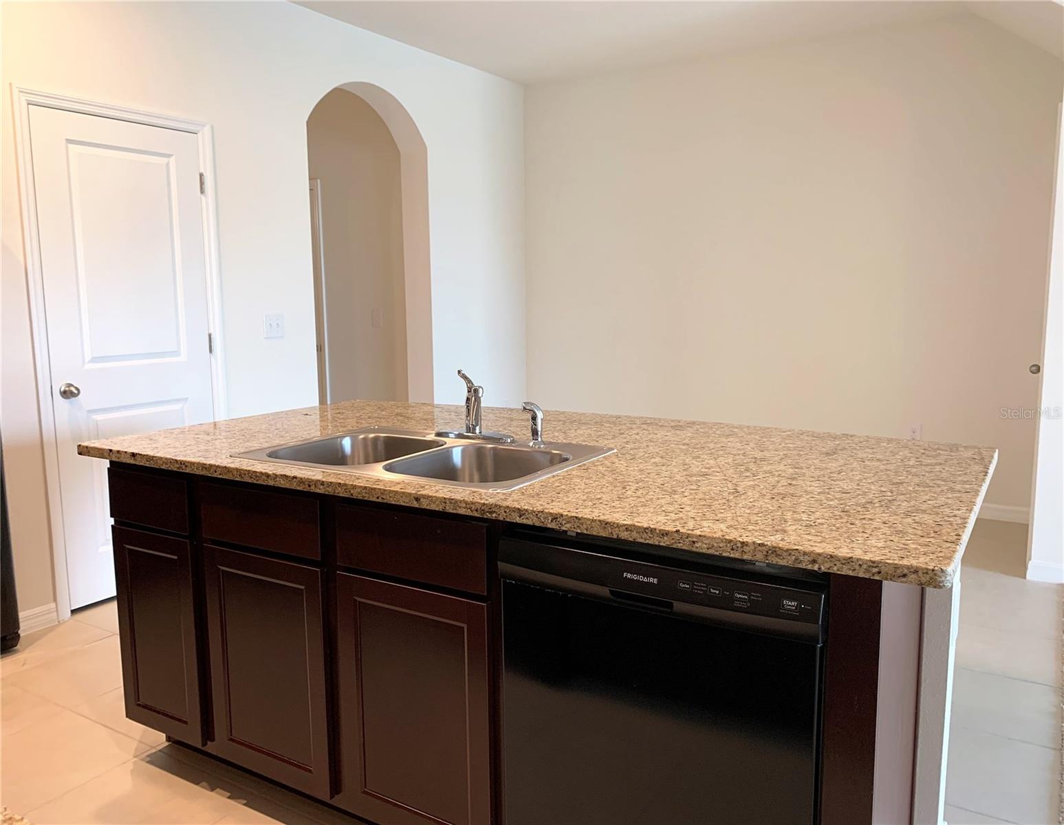 Image 7 of 28 For 8634 Falling Blue Place