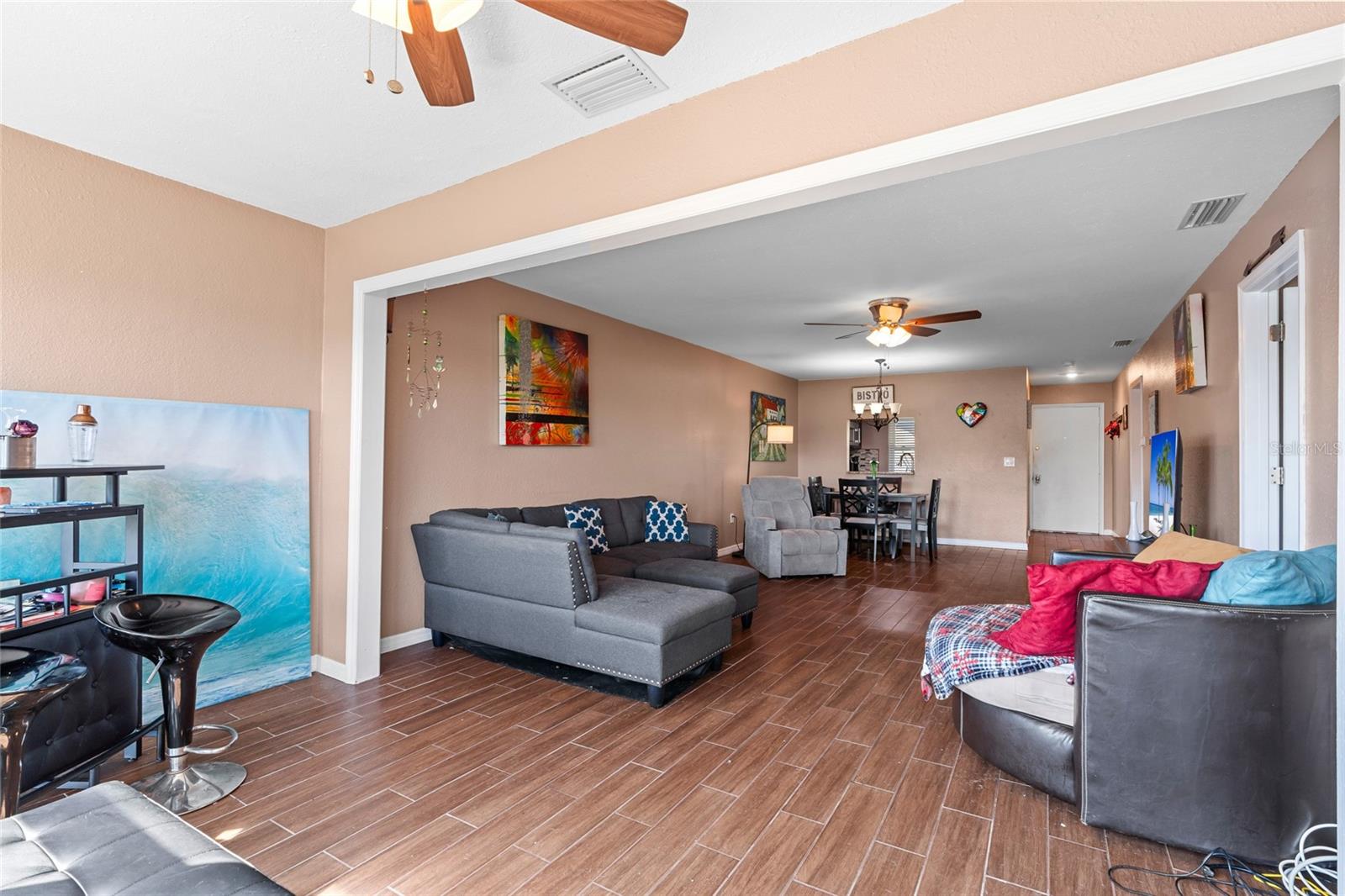 Image 16 of 36 For 1303 Hercules Avenue 25