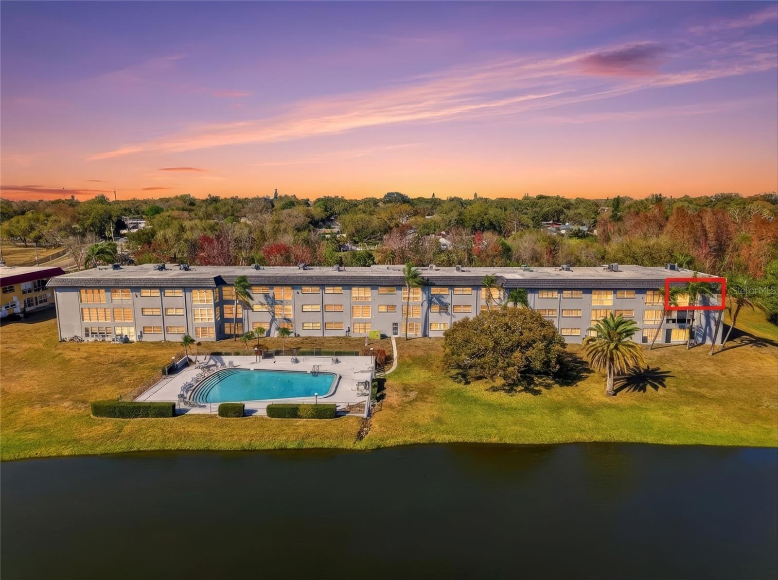 Image 2 of 36 For 1303 Hercules Avenue 25