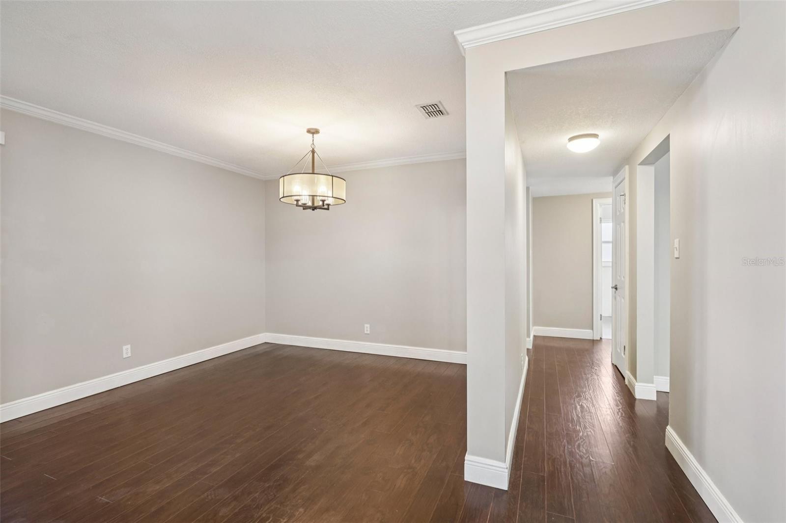 Image 11 of 32 For 1545 River Lane