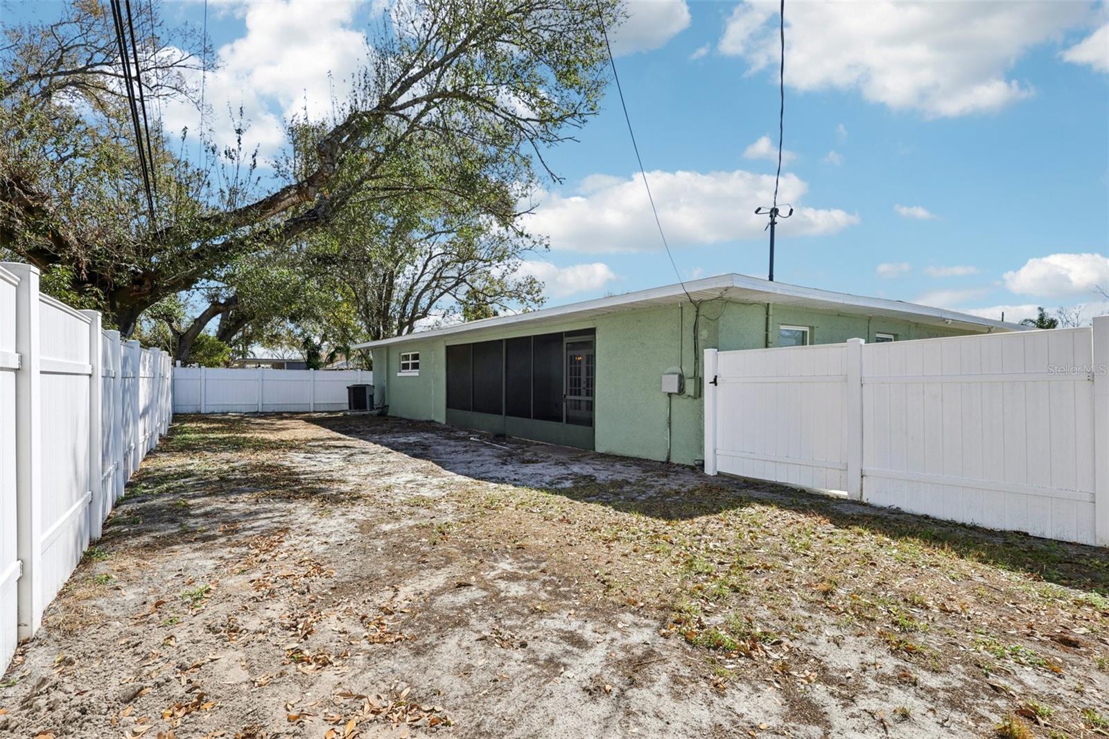 Image 30 of 32 For 1545 River Lane