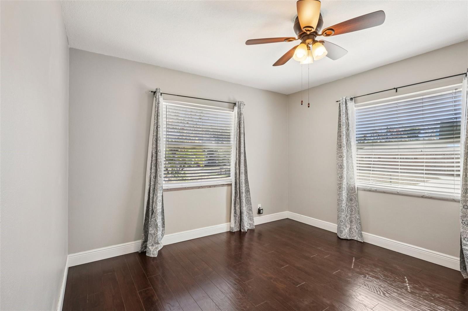 Image 7 of 32 For 1545 River Lane