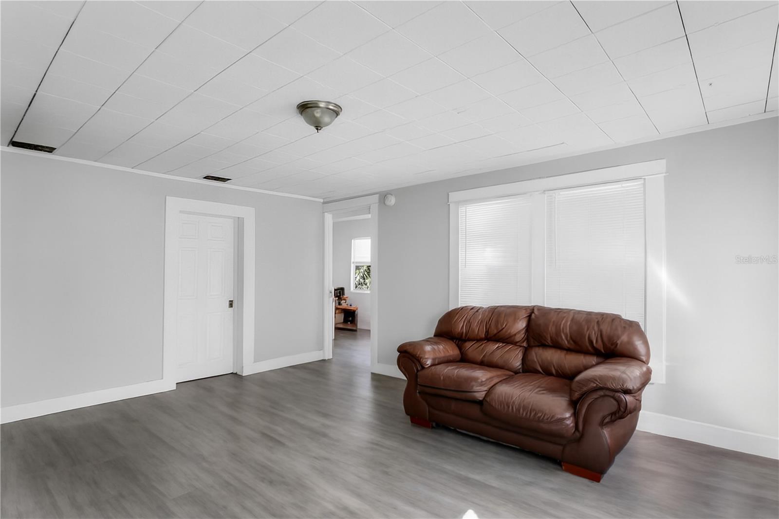 Image 2 of 9 For 4103 Howard Avenue