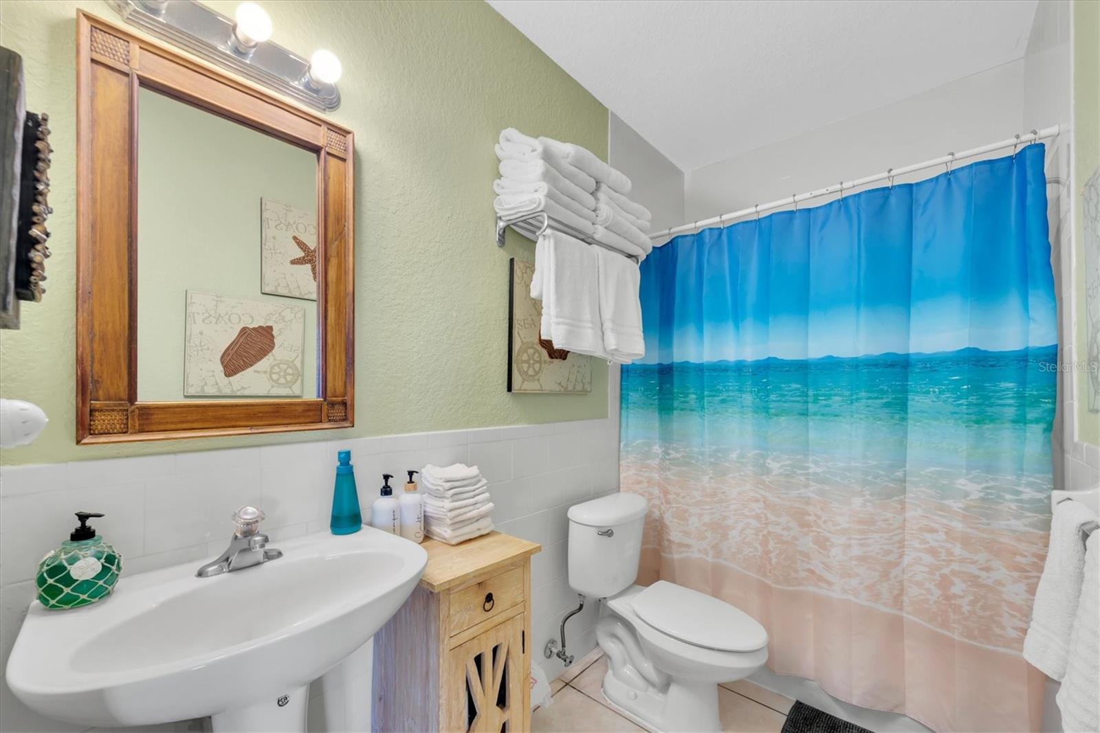 Image 19 of 39 For 16333 Gulf Boulevard 201