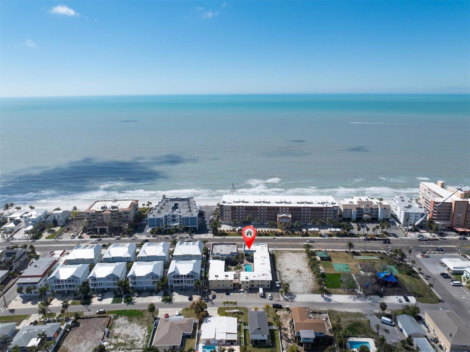 Image 2 of 39 For 16333 Gulf Boulevard 201