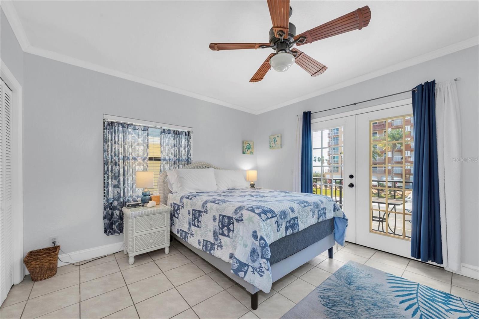 Image 25 of 39 For 16333 Gulf Boulevard 201