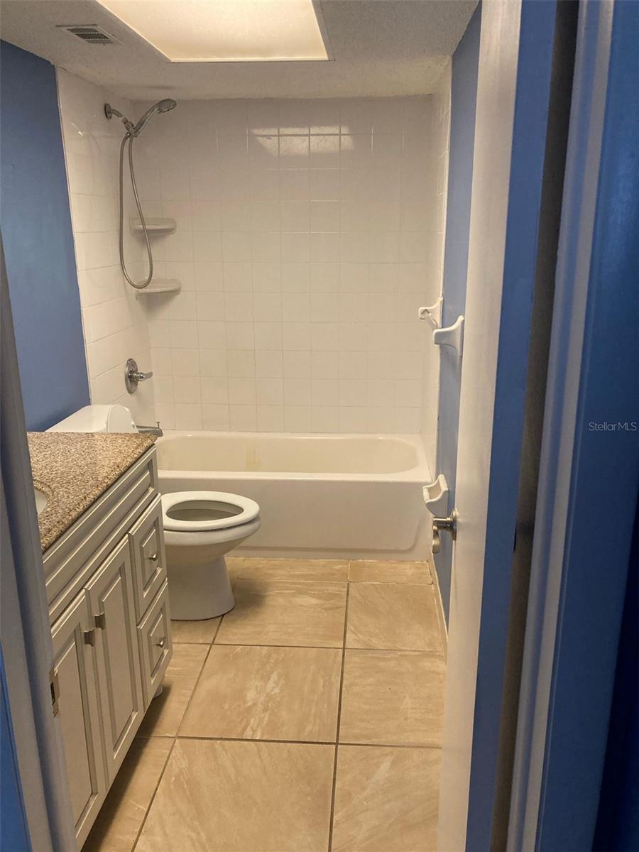 Image 16 of 21 For 4725 Joseph Court 234