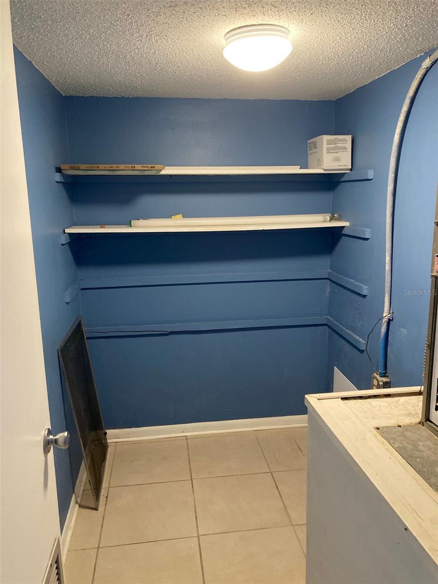 Image 20 of 21 For 4725 Joseph Court 234