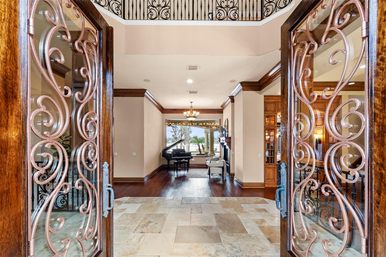 Listing photo id 10 for 9902 Menander Wood Court