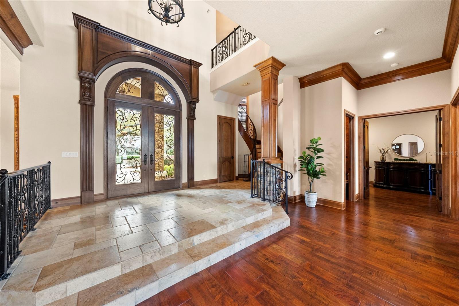 Listing photo id 11 for 9902 Menander Wood Court