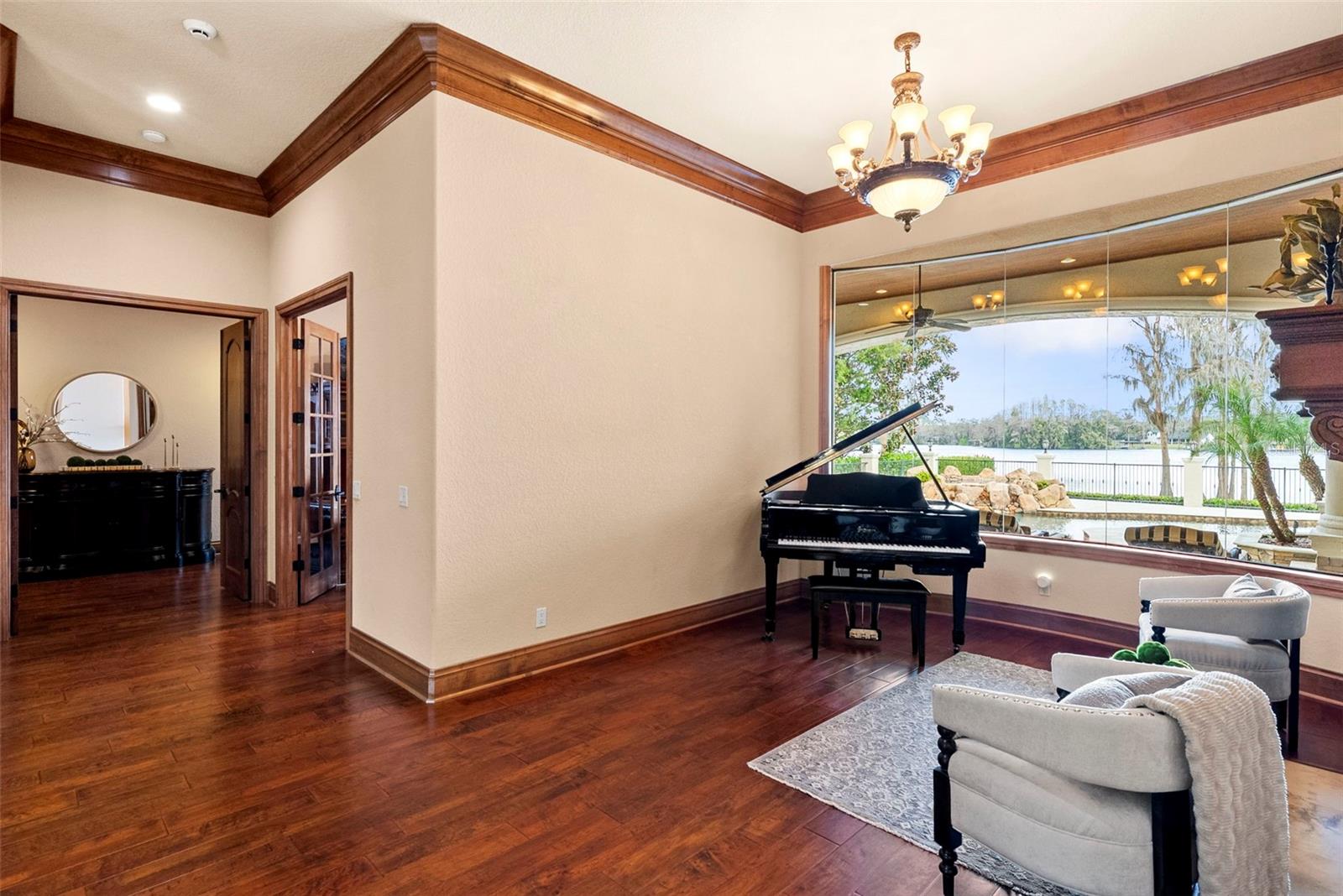 Listing photo id 14 for 9902 Menander Wood Court