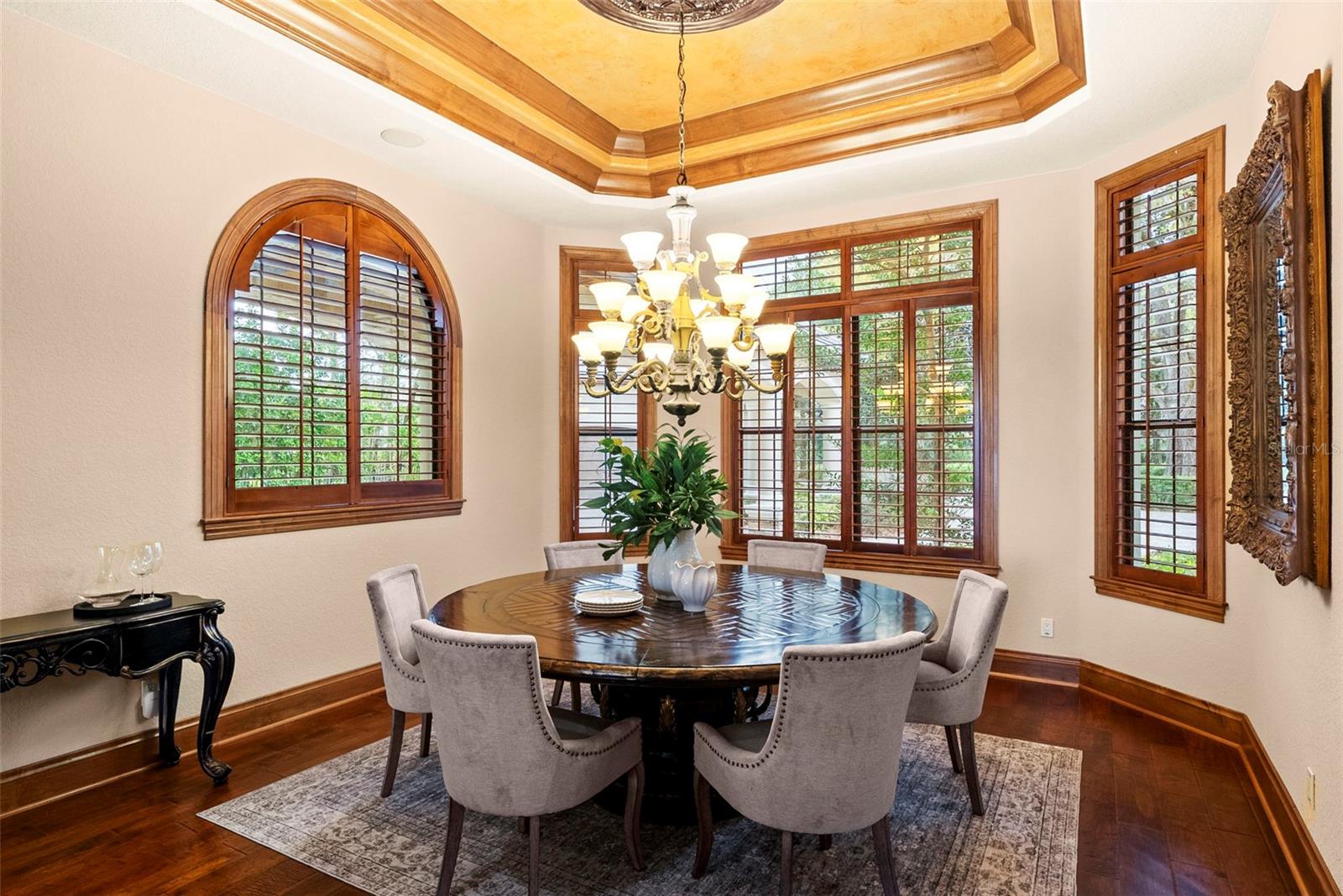 Listing photo id 16 for 9902 Menander Wood Court