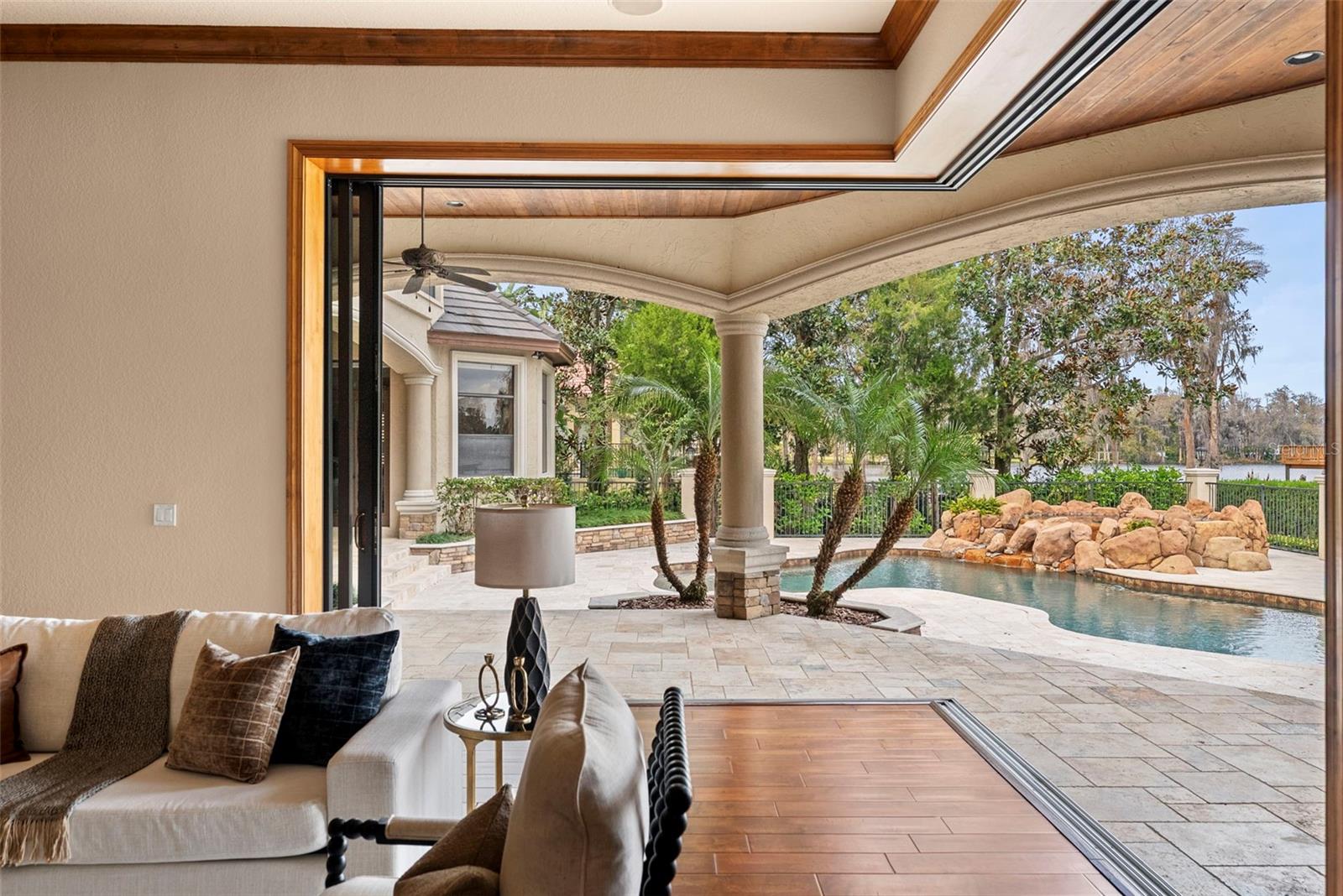 Listing photo id 23 for 9902 Menander Wood Court