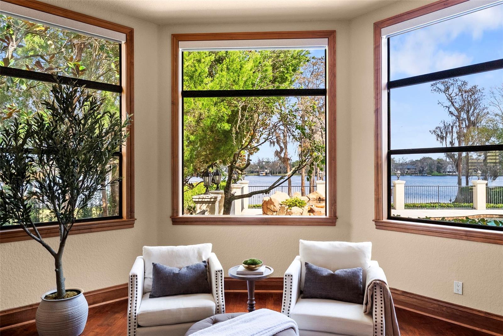 Listing photo id 34 for 9902 Menander Wood Court