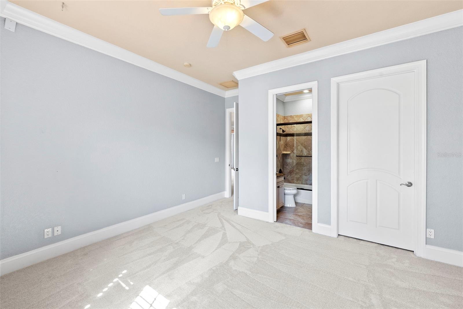 Listing photo id 60 for 9902 Menander Wood Court