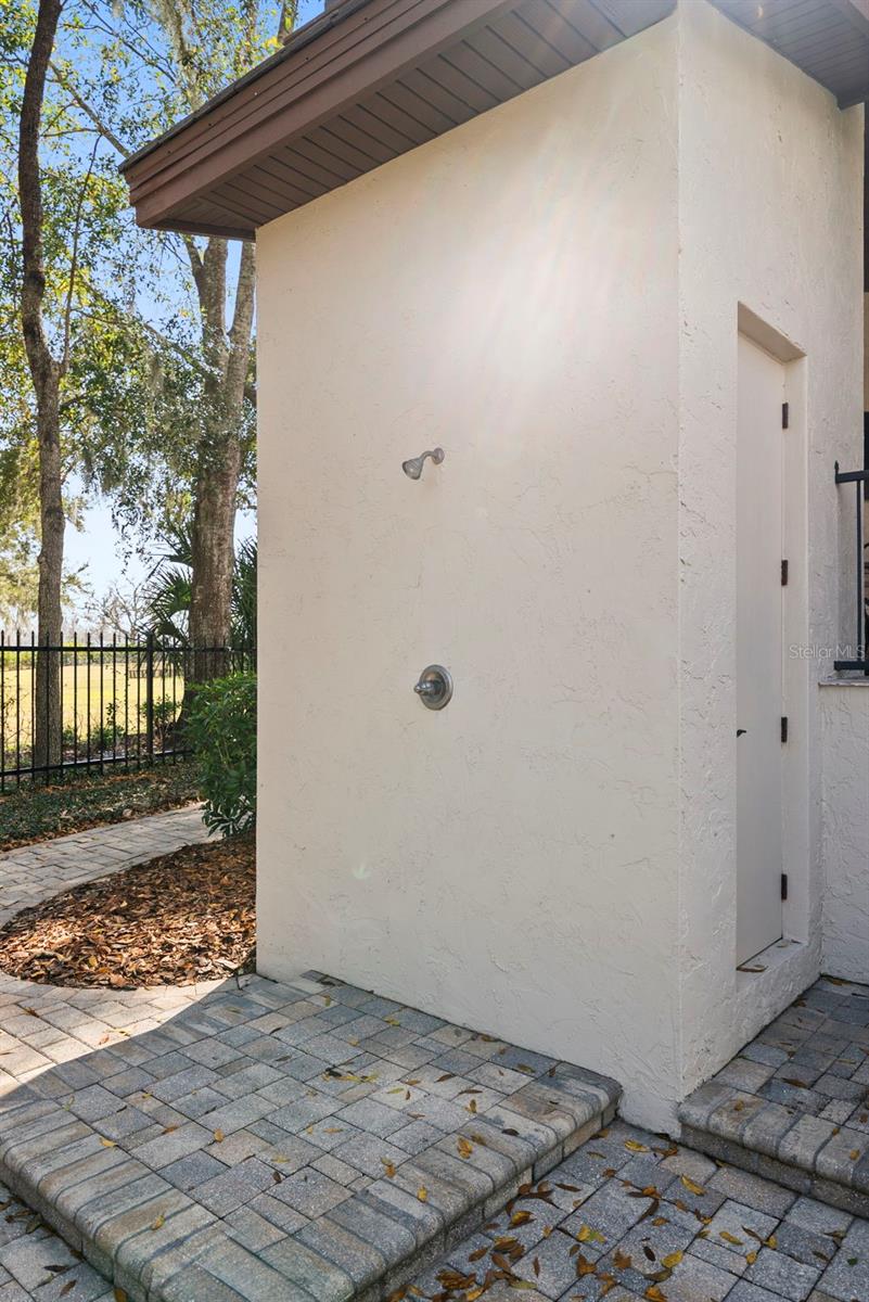 Listing photo id 80 for 9902 Menander Wood Court