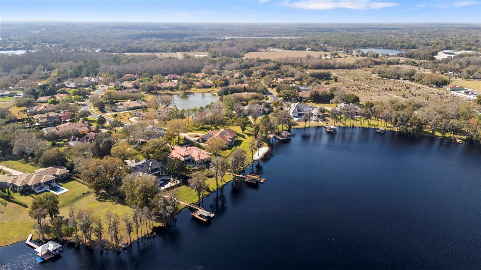 Listing photo id 96 for 9902 Menander Wood Court